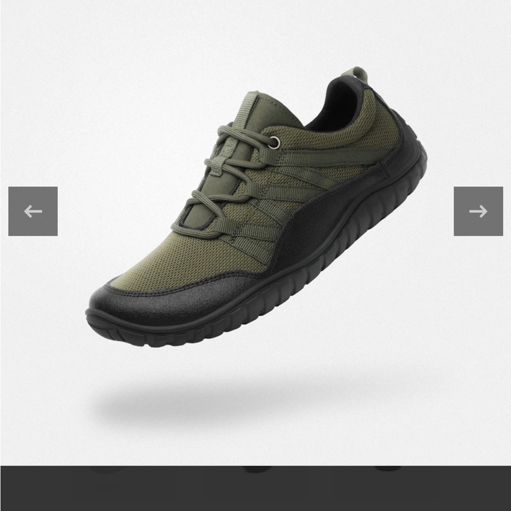 Green and Black Trail-Ready Sneakers with Rugged Design